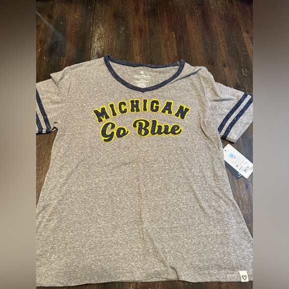 Colosseum Tops - NWT super soft Colosseum University of Michigan ringer tshirt.  Size XL